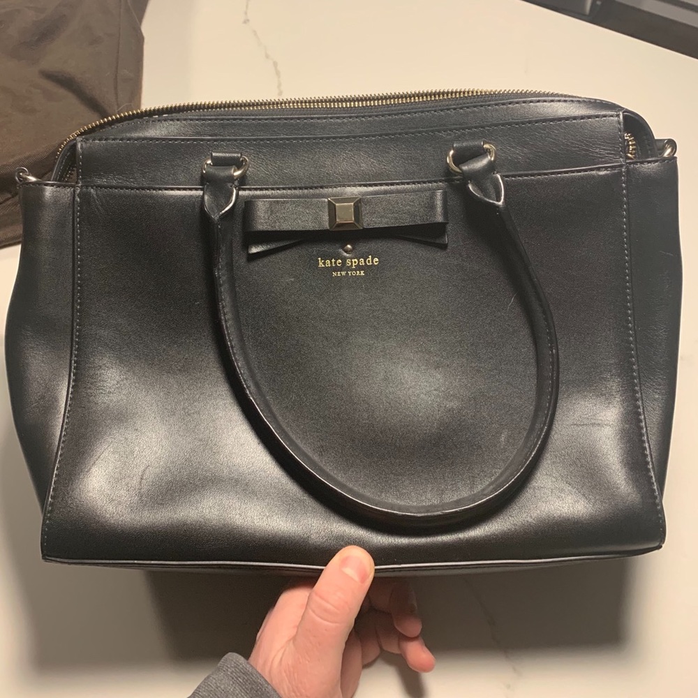 ⭐️Gently used Kate Spade black leather satchel bag